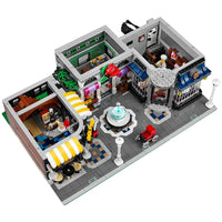 LEGO® CREATOR EXPERT ASSEMBLY SQUARE - 10255