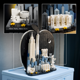 LEGO® Architecture New York City – The Big Apple - Architecture Model Kit - Building Set with the Statue of Liberty - Collectible Shelf Decor for Ages 18+ - NYC Gift Idea for Travel Lovers - 21066