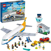 CITY AIRPORT PASSENGER AIRPLANE - 60262