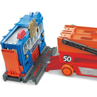 HOT WHEELS MEGA RED HAULER WUTH 6 EXPANDABLE LEVELS  [GHR48]