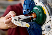 LEGO® STAR WARS™ JANGO FETT'S FIRESPRAY-CLASS STARSHIP - 75409