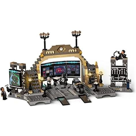 BATCAVE™: THE RIDDLER™ FACE OFF - 76183 – Brick By Brick Kenya