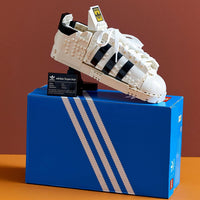 LEGO® ADIDAS ORIGINALS SUPERSTAR - 10282