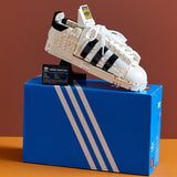 LEGO® ADIDAS ORIGINALS SUPERSTAR - 10282