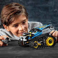 TECHNIC REMOTE CONTROLLED STUNT RACER - 42095